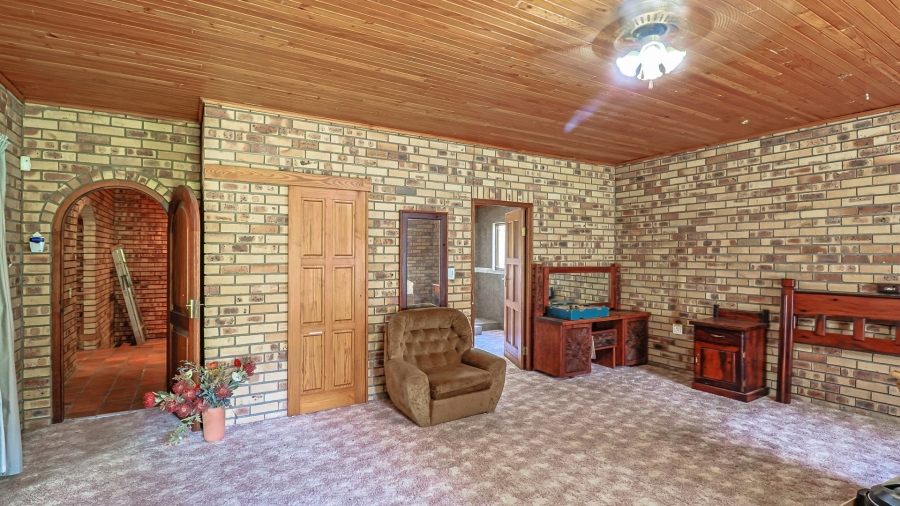 4 Bedroom Property for Sale in Waagfontein North West